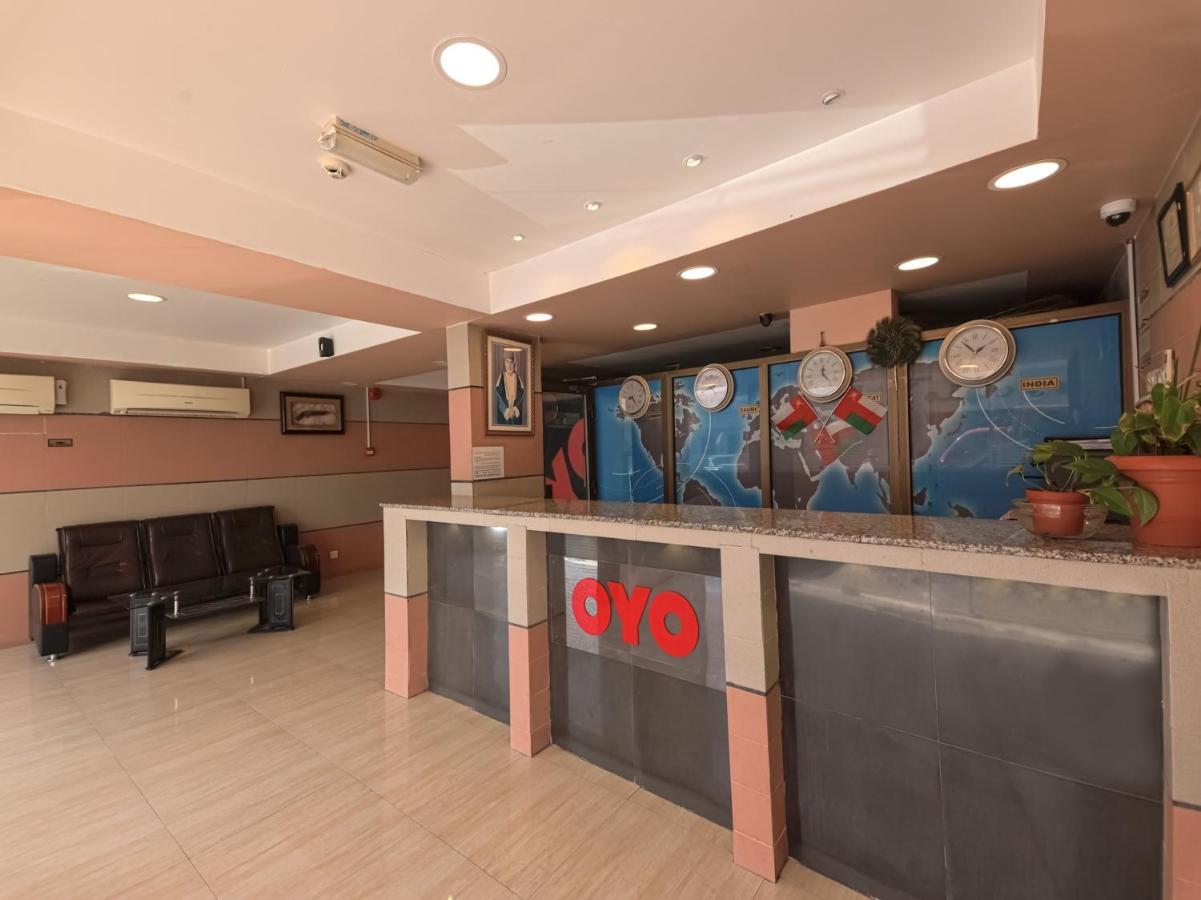 Oyo 120 Seeb Guest House Mascate Exterior foto